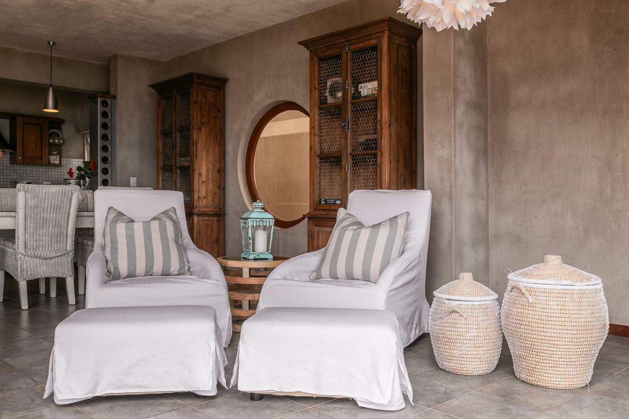 Blue Pearl - Situated Right On The Beach سواكوبموند المظهر الخارجي الصورة